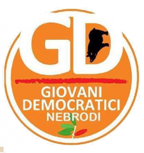 Le bandiere del Pd e dei Giovani Democratici sventolano anche alla Camera del Lavoro di Brolo.