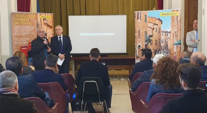 POSTE ITALIANE: NEL COMUNE DI CASTELL’UMBERTO FA TAPPA IL PROGETTO DI EDUCAZIONE FINANZIARIA E POSTALE PER I PICCOLI COMUNI