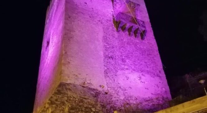 BROLO – IL CASTELLO SI ILLUMINA DI “ROSA” PER LA PREVENZIONE AL TUMORE AL SENO